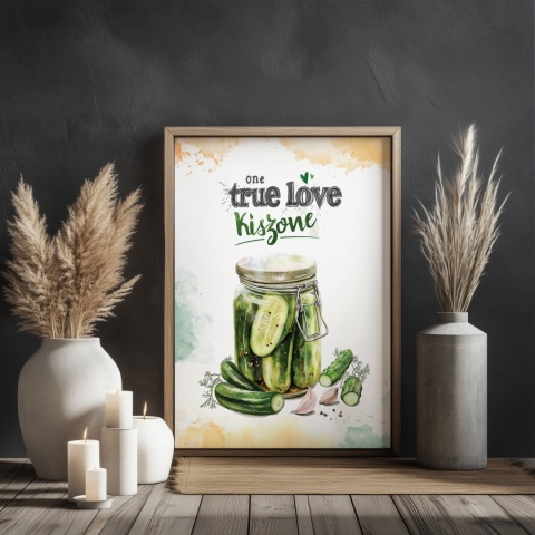 Plakat „One True Love – Kiszone klasycznie” – słoik kiszonych ogórków z czosnkiem i przyprawami w stylu akwarelowym