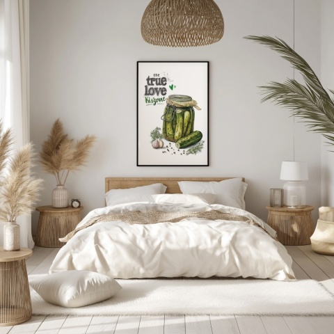 Plakat „One True Love – Kiszone klasycznie” – słoik kiszonych ogórków z czosnkiem i przyprawami w stylu akwarelowym